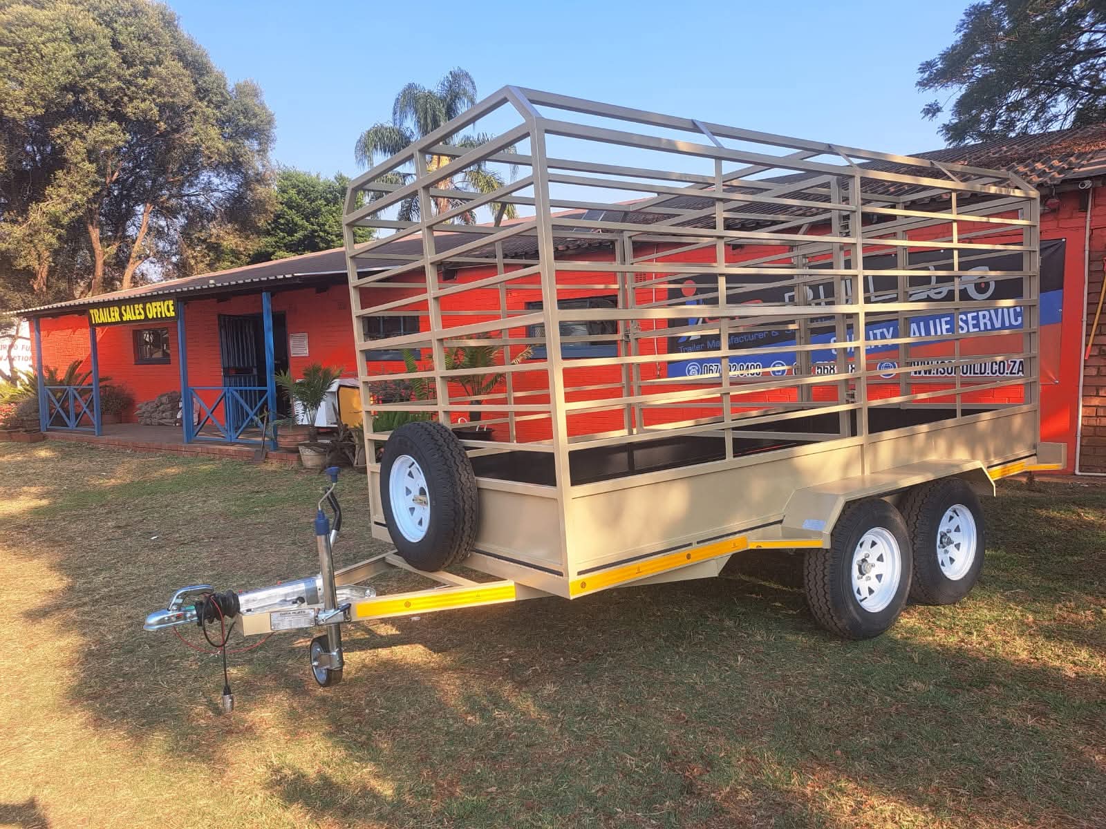 ISO Build Customized Cattle Trailers